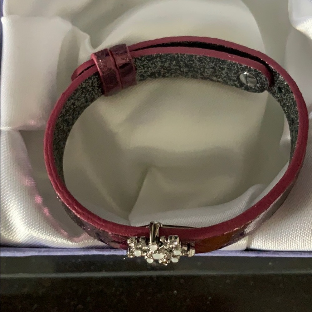 Snowflake Bracelet - Picture 3 of 4